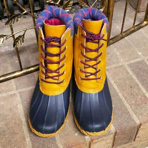 Tommy Hilfiger "TwRussel" Duck/Rain Boots, EUC - Picture 6 of 8